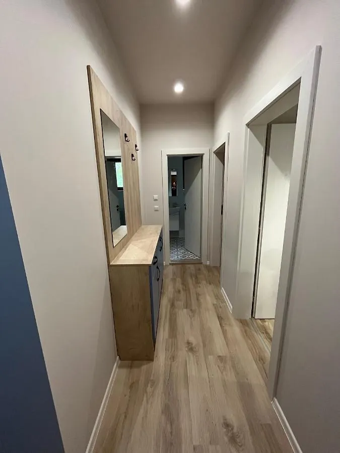 바르나 Enchev House 아파트